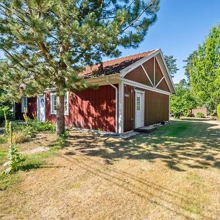 2 Bedroom Gorgeous In Prázdninový dům Borkheide