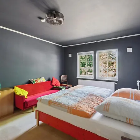 Prázdninový dům 2 Bedroom Gorgeous In *