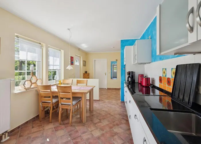 2 Bedroom Gorgeous In *