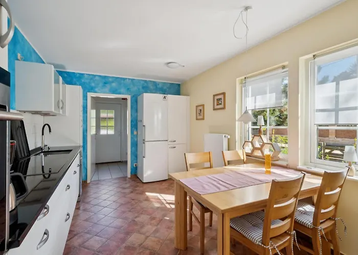 2 Bedroom Gorgeous In Сasa de vacaciones Borkheide